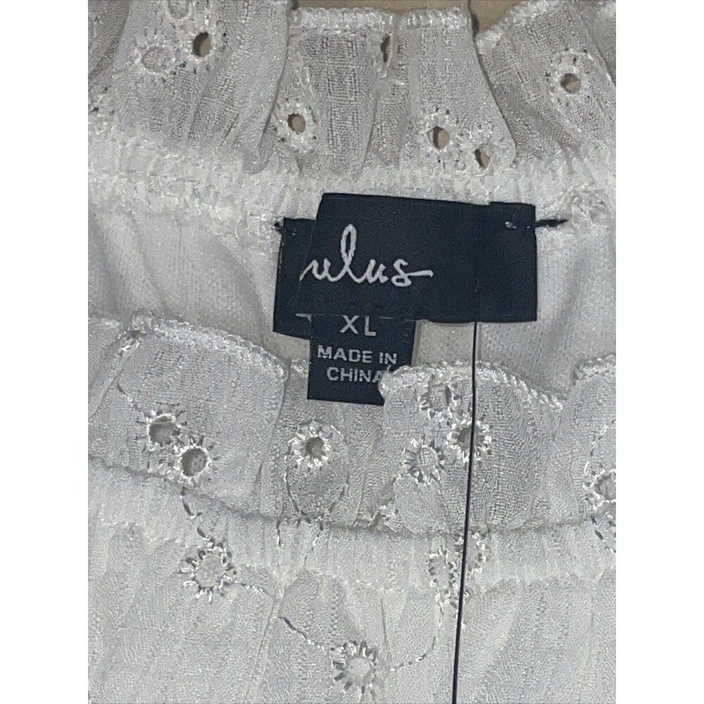 LULUS Romper Jumpsuit White Embroidered Eyelet Size XL NWT New - Picture 6 of 14